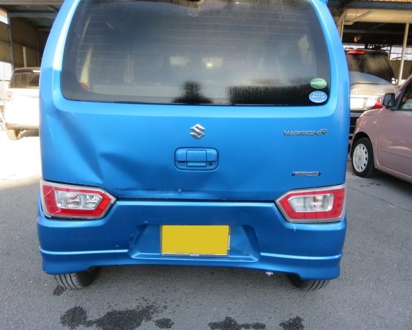ワゴンＲ　追突事故　佐久　上田　東御　小諸　レッカー　板金　塗装　修理　車　凹み　キズ