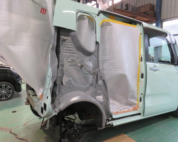 タント　キズ　凹み　交換　修理　上田　小諸　東御　板金　塗装　鈑金