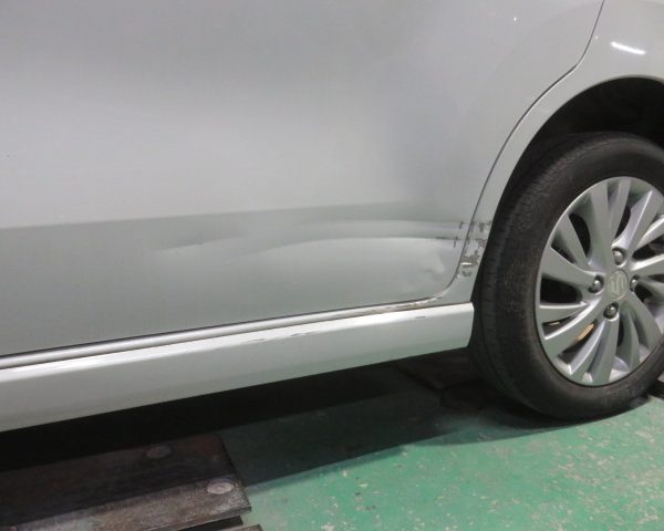 ワゴンR 事故 修理 板金 塗装 修理 上田 東御 小諸 佐久 早い 代車